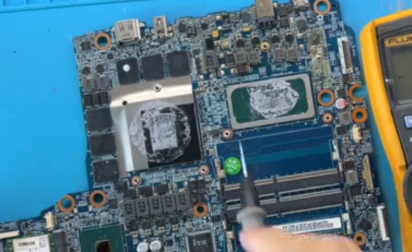 雷蛇靈刃14不開機(jī)黑屏分析,雷蛇靈刃筆記本維修點(diǎn) 技術(shù)資訊 第1張